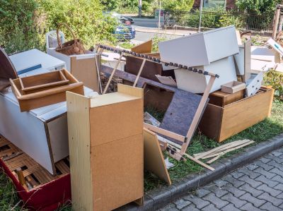 Signs It’s Time To Hire A Junk Removal Service
